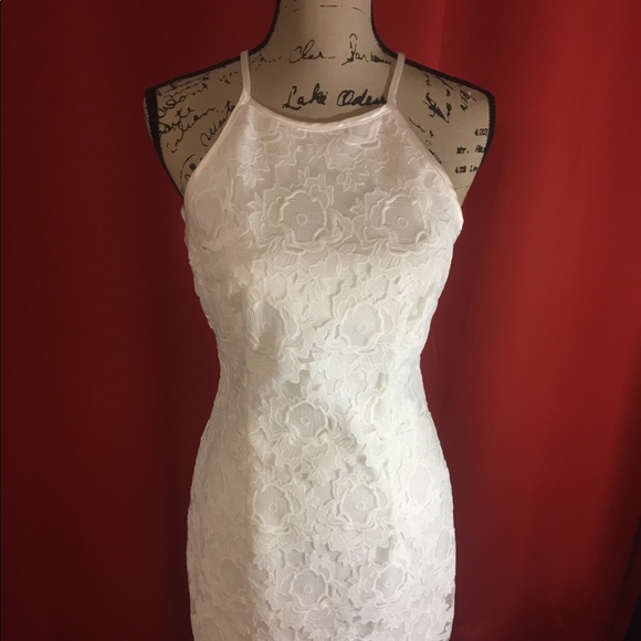 Robe De Soirée Betsey And Adam - Taille 6, Occasion En Très Bon état, Style Bal Longue, Rose